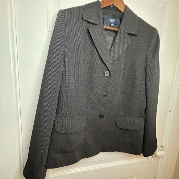 Jones Wear Micro Polka Dot Blazer - Picture 9 of 9